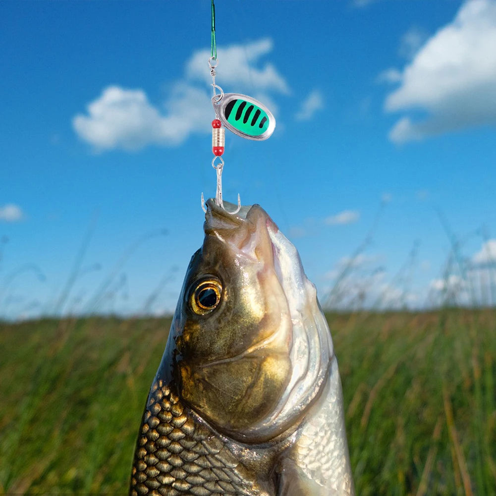 JOCESTYLE 30Pcs Metal Spoon Spinner Lure Set with Treble Hooks